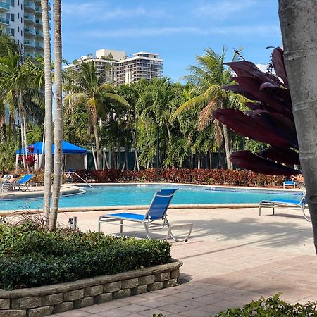 Sunny Isles, Beach Life! Parking Included Маями Бийч Екстериор снимка