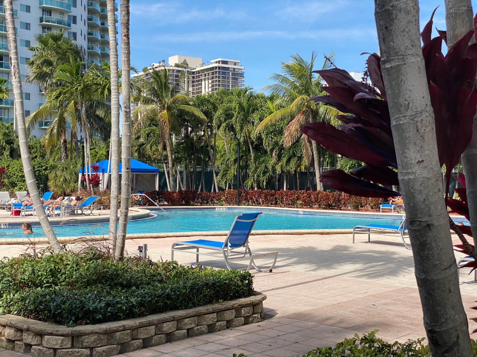 Sunny Isles, Beach Life! Parking Included Маями Бийч Екстериор снимка
