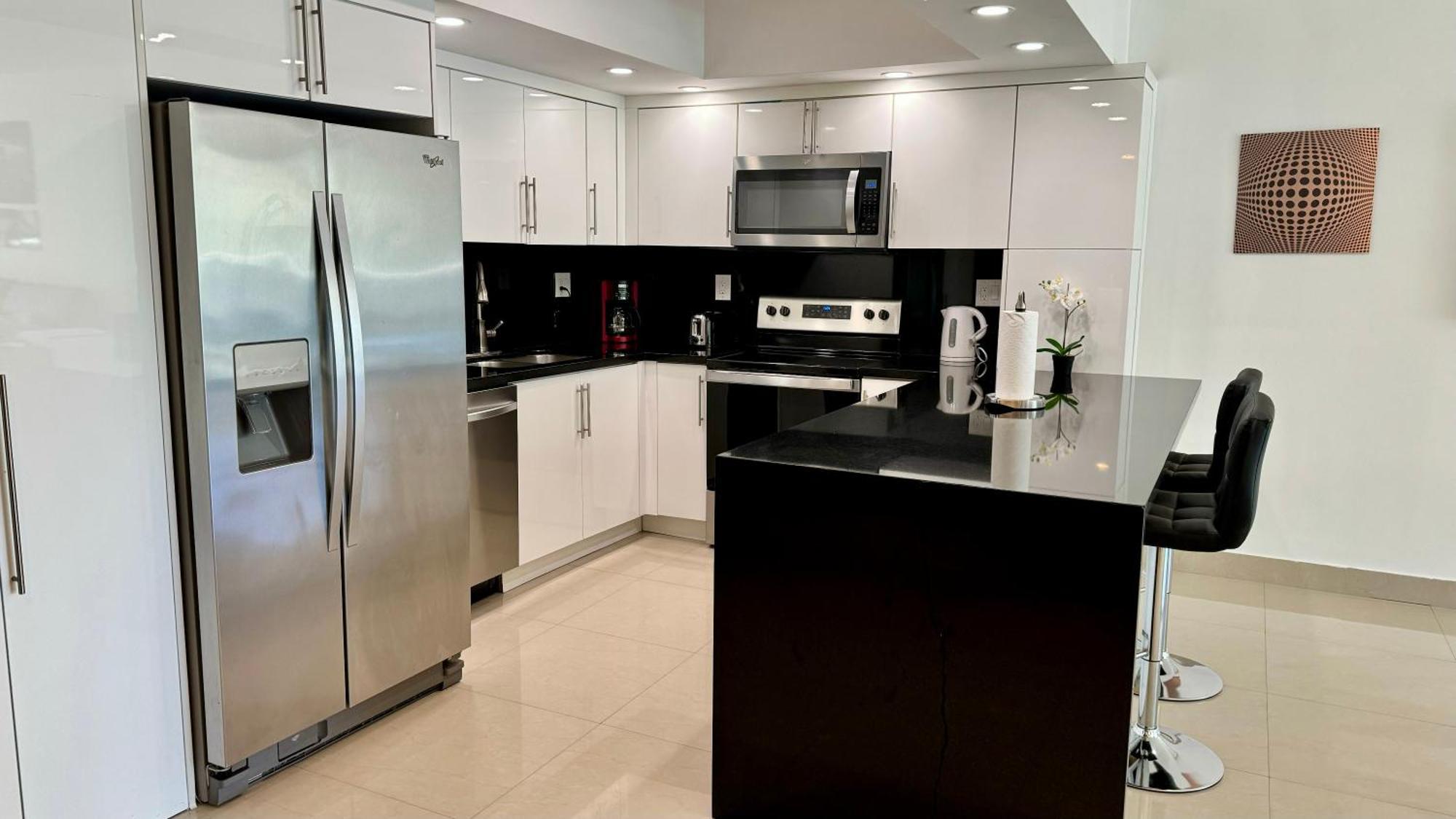 Sunny Isles, Beach Life! Parking Included Маями Бийч Екстериор снимка