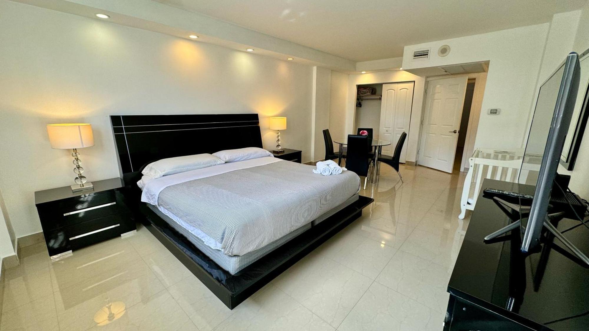 Sunny Isles, Beach Life! Parking Included Маями Бийч Екстериор снимка